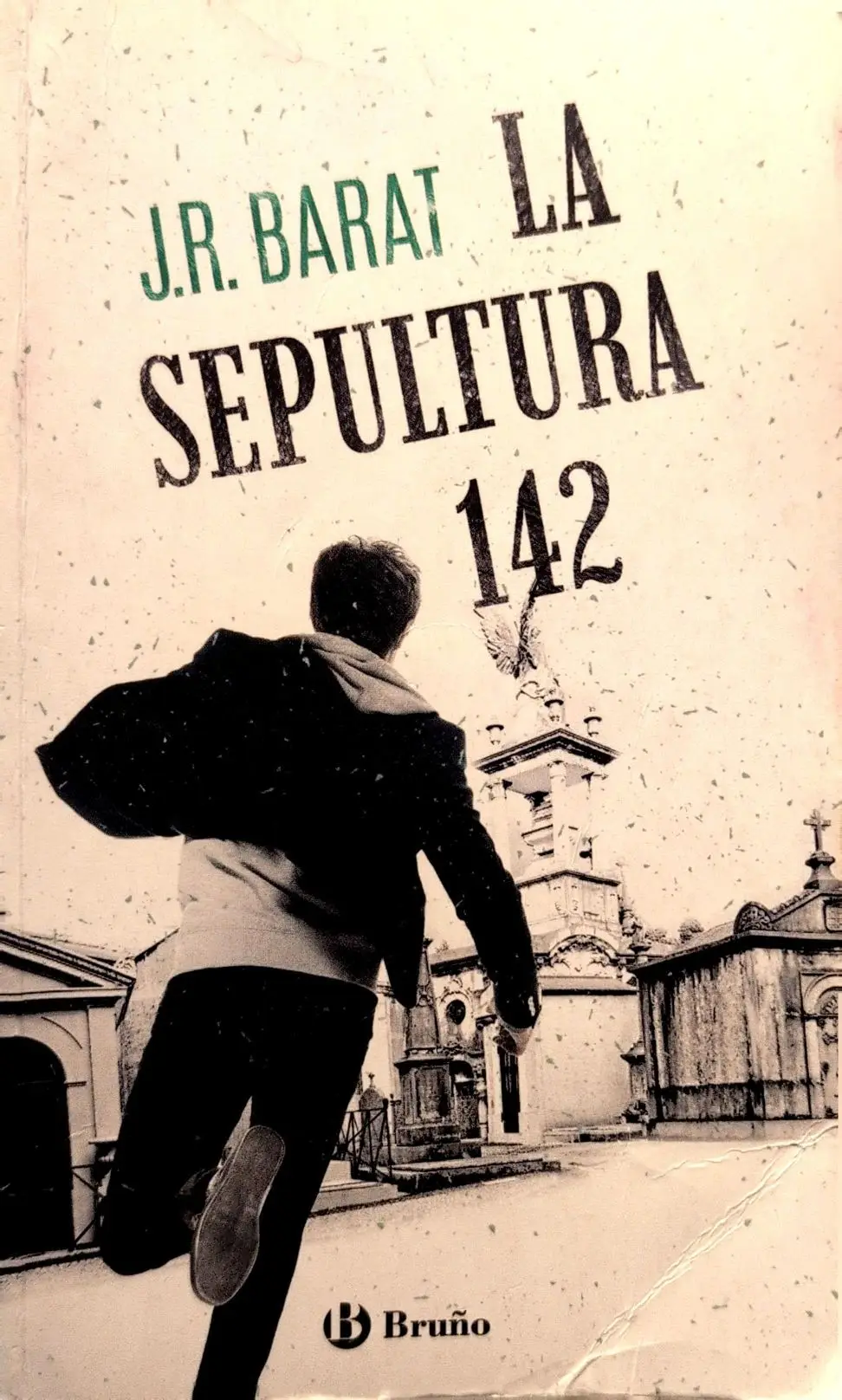 Portada de La sepultura 142 de Jordi Sierra i Fabra