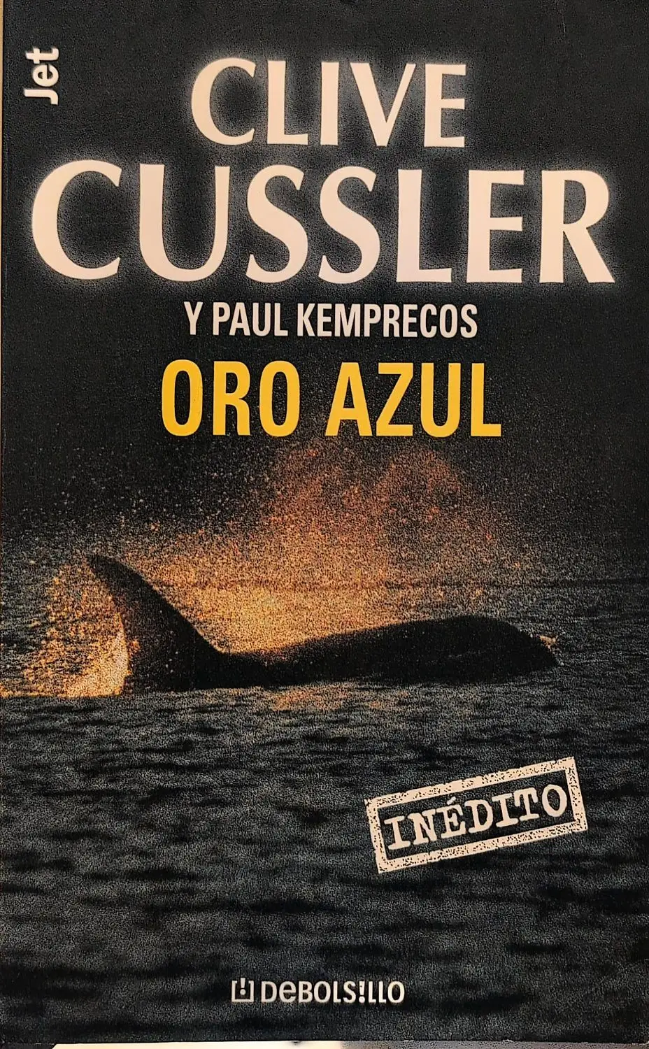 Portada de Oro azul de Clive Cussler