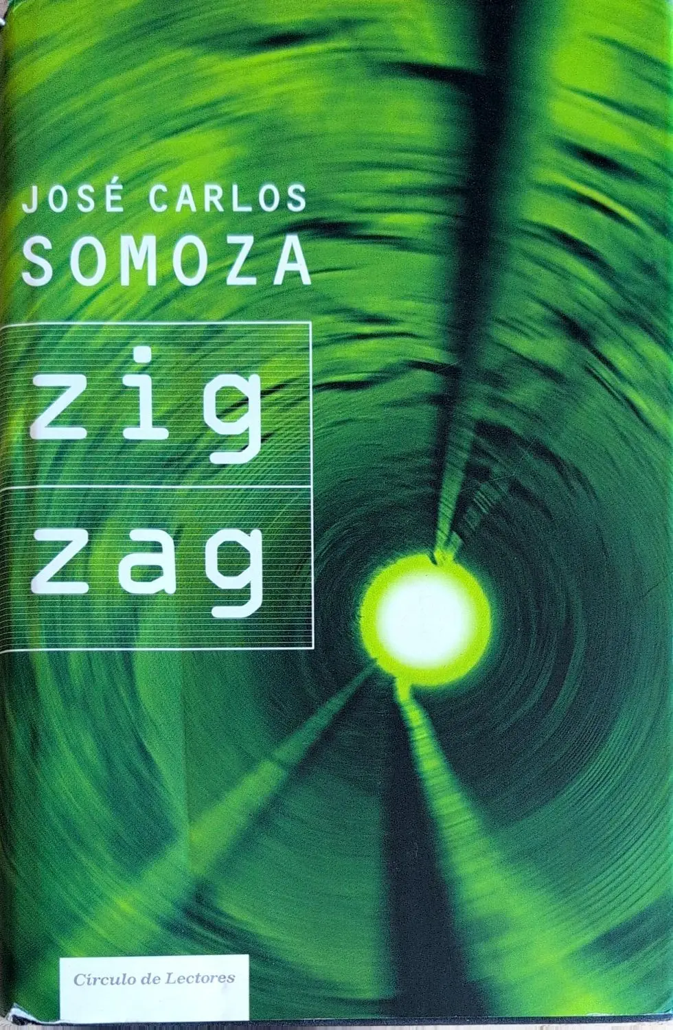 Portada de Zigzag de José Carlos Somoza